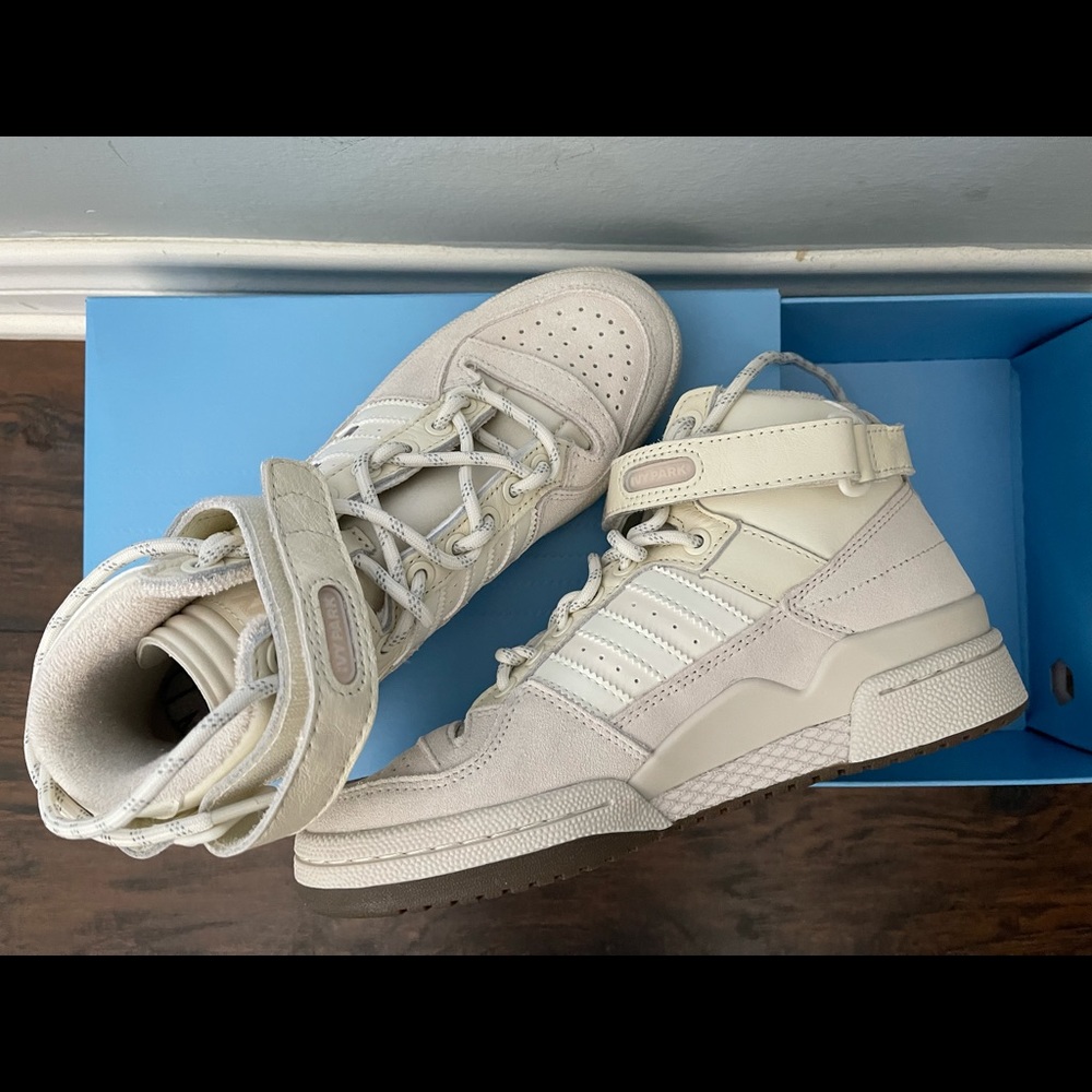 Adidas x Ivy Park Forum Mid Shoes